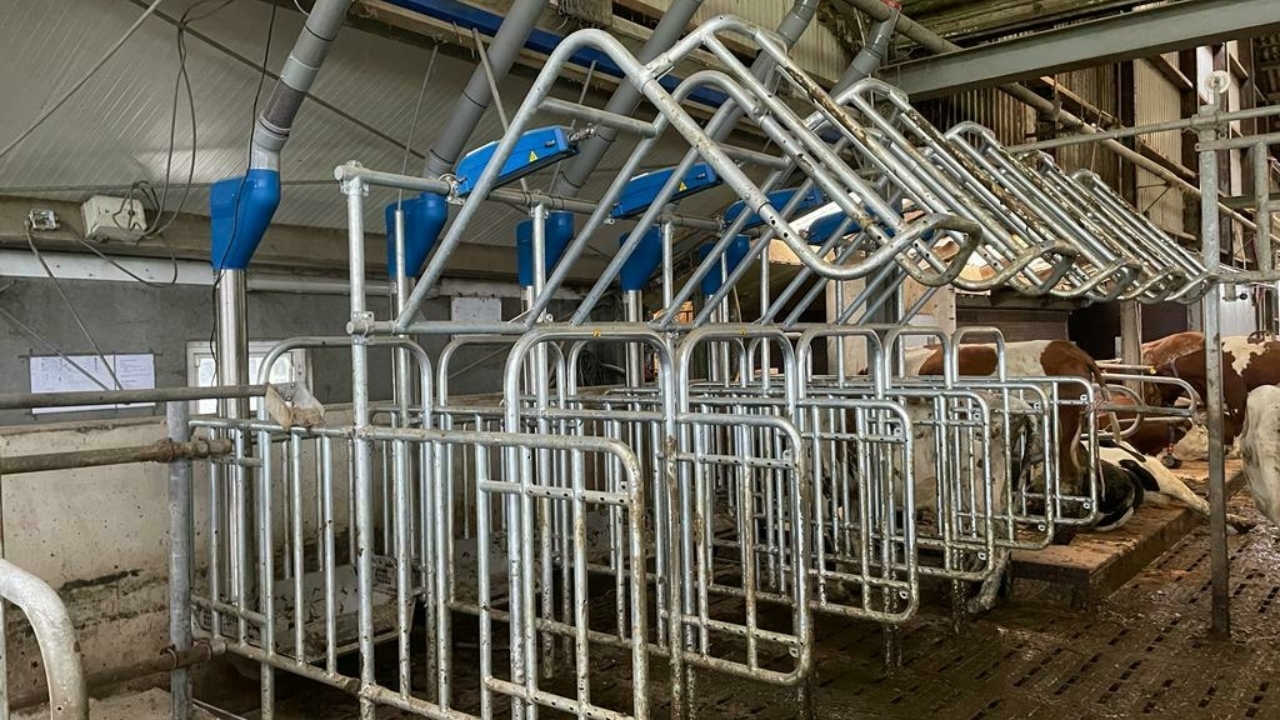 Tetra Feed Station Walk In met Lport Tetra Feed Station Walk In met Lport