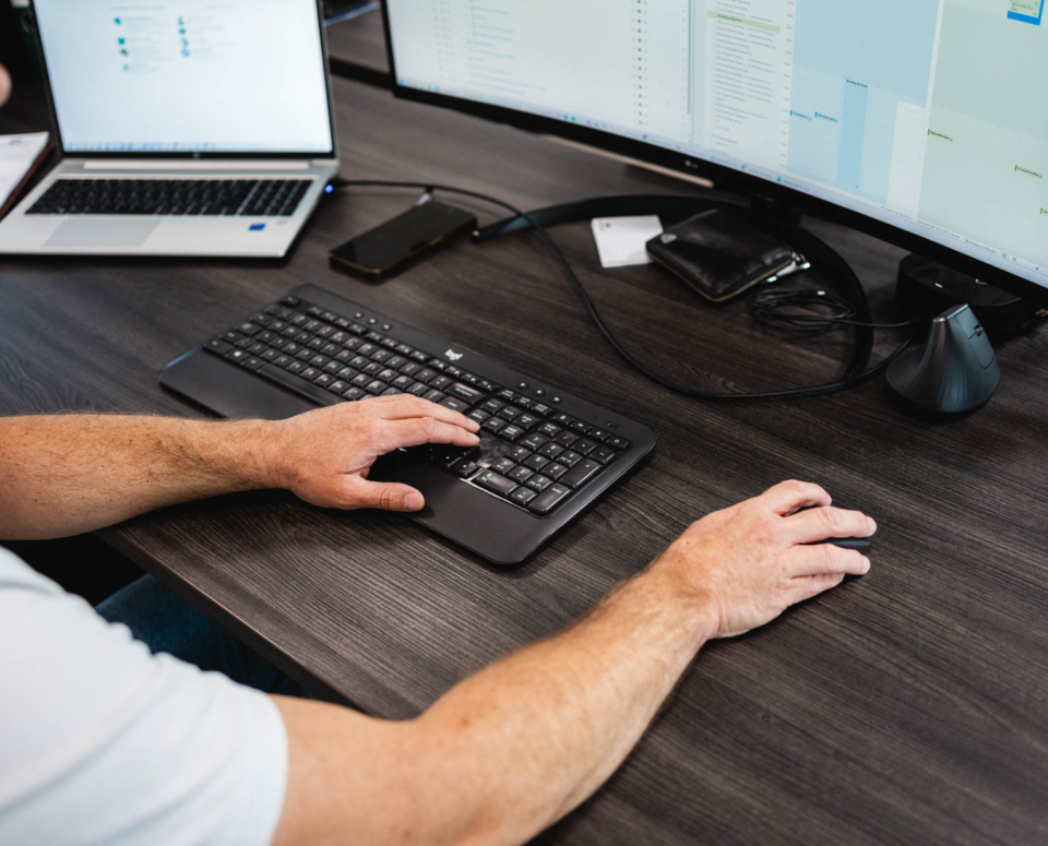 AH009110 web AH009110 web